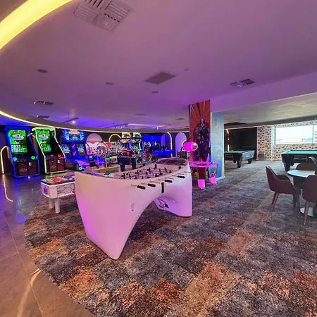 Luxurious At Grand Sapphire & Casino 아파트 Perivolia tou Trikomou