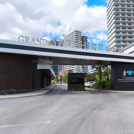 Luxurious At Grand Sapphire & Casino * Perivolia tou Trikomou