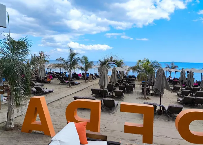 Luxurious At Grand Sapphire & Casino * Perivolia tou Trikomou