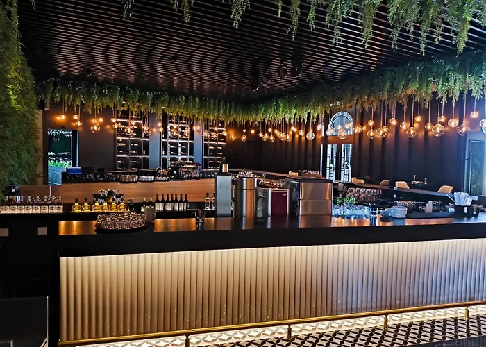 Apartamento Luxurious At Grand Sapphire & Casino Perivolia tou Trikomou