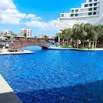 Luxurious At Grand Sapphire & Casino Апартаменты Perivolia tou Trikomou