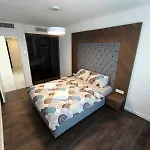 Luxurious At Grand Sapphire & Casino *