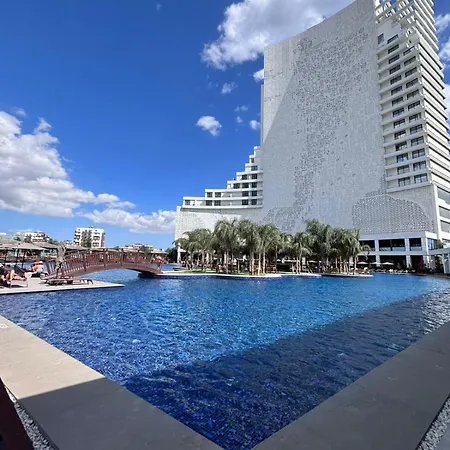 Luxurious At Grand Sapphire Resort&casino *