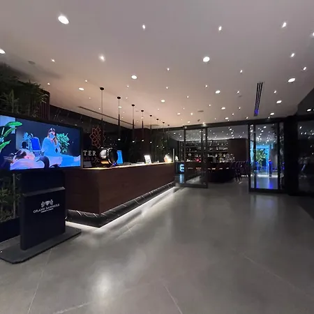 Luxurious At Grand Sapphire Resort&casino *