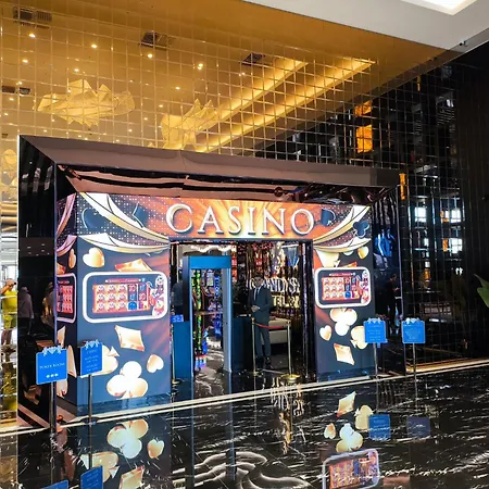 Апартаменты Luxurious At Grand Sapphire & Casino *