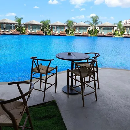 Luxurious At Grand Sapphire & Casino Apartment