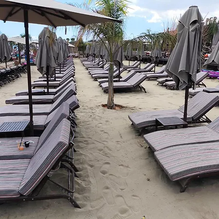 Luxurious At Grand Sapphire & Casino