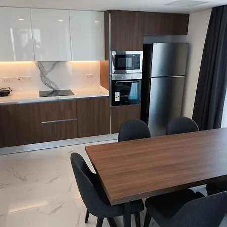Apartment Luxurious At Grand Sapphire & Casino