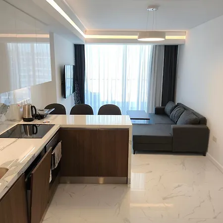 Apartment Luxurious At Grand Sapphire & Casino *
