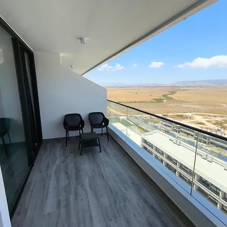 Luxurious At Grand Sapphire & Casino Apartment Perivolia tou Trikomou