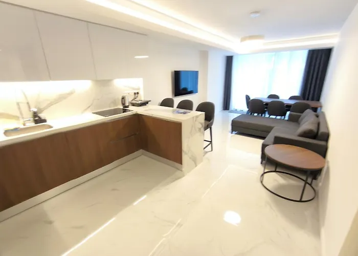 Luxurious At Grand Sapphire & Casino Apartmán Perivolia tou Trikomou